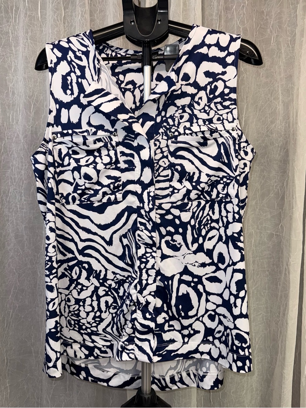 Ashley Stewart Navy & White Abstract Print Sleeveless Button-Front Top